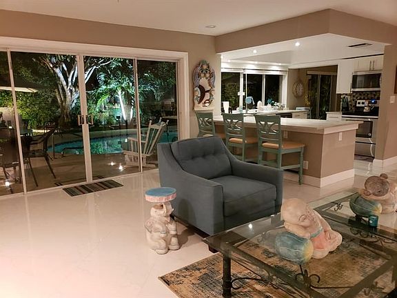 4th image of 2050 NE 62nd St