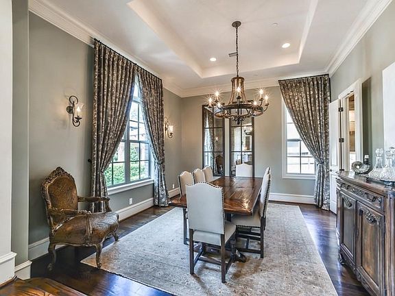 3rd image of 4 Burkhart Forest Ct