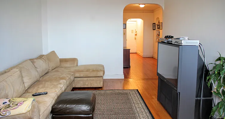 Sold by Area New York | media 17