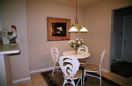 4th image of 520 Galen Cir