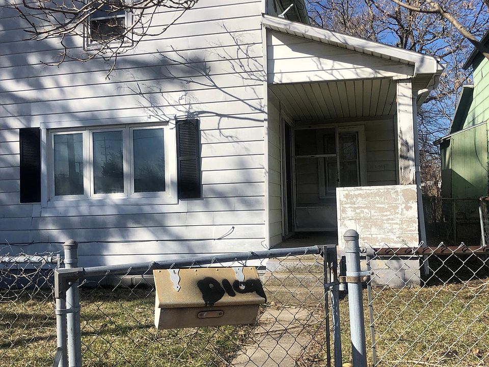 1st image of 624 W Memorial Dr