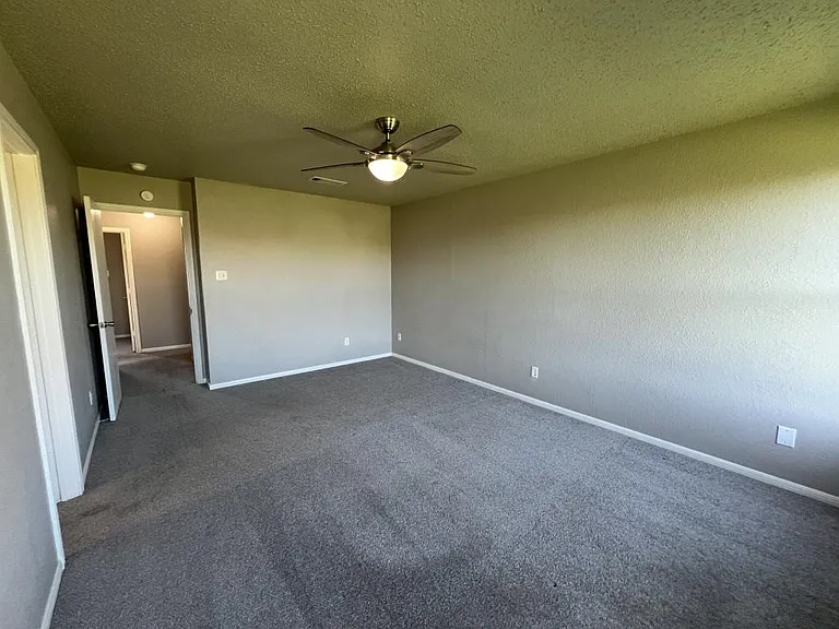 4115 Mustang Dr — Photo 28