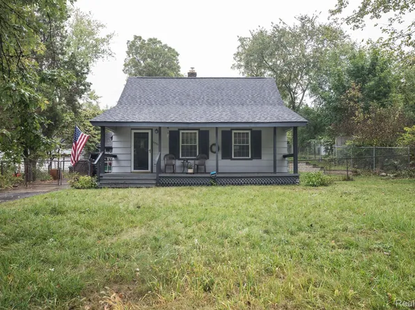 2551 Platt Rd, Ann Arbor, MI 48104