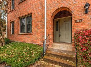 201 Westchase Dr, Nashville, TN 37205