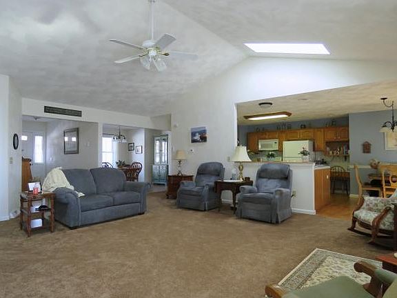 5th image of 2050 Donna Ave