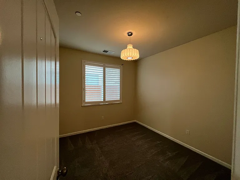 1484 Rock Springs Ave — Photo 34