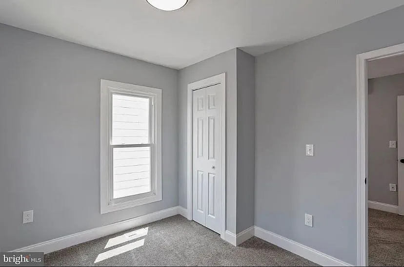 4 bed, 3.0 bath, 1953 sqft, $850 — Photo 2