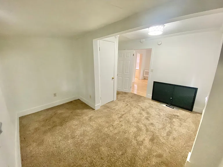 32 Rose St #1 — Photo 8