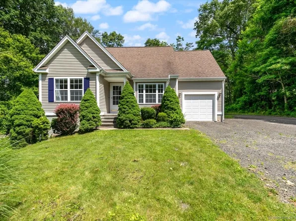 155 Four Rod Road, Hamden, CT 06514