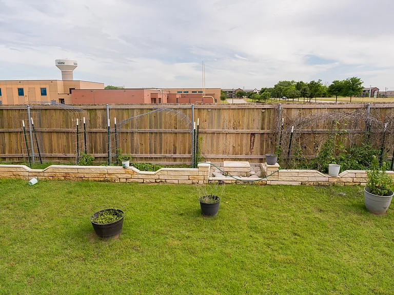 7009 Bountiful Grove Dr — Photo 24