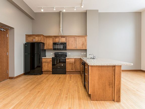 2nd image of 346 2nd Ave SW #306