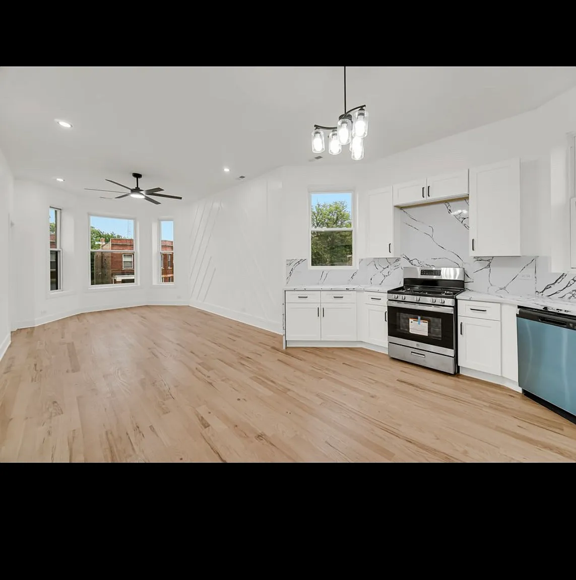4 bed, $2,000 — Photo 3