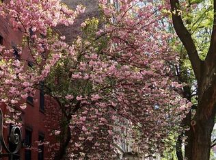11 Strong Pl APT 1, Brooklyn, NY 11231
