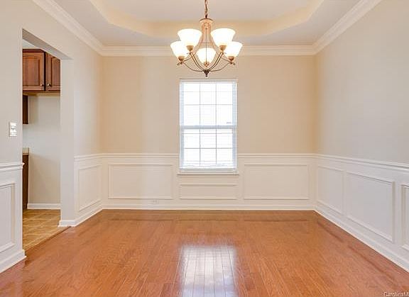 5th image of 10056 Highland Creek Cir