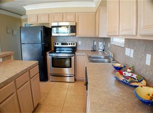986 Bluewater Dr, Surfside Beach, TX 77541