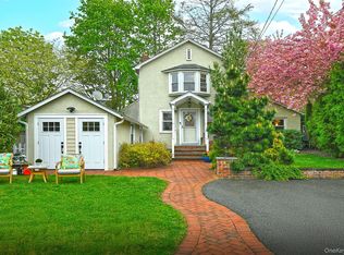 21 S Washington Street, Port Washington, NY 11050