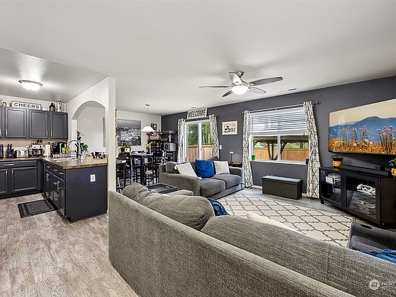 3rd image of 18701 117th Avenue Ct E