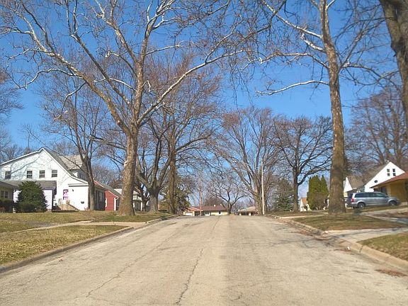 4th image of 804 Soper Ave