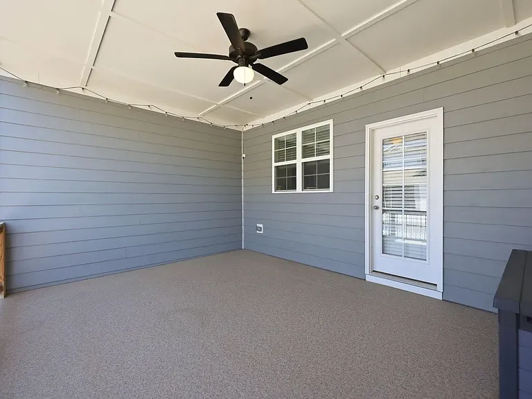 976 Gateway Commons Cir — Photo 47