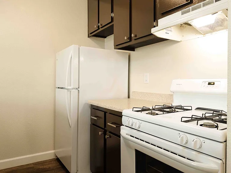 Mission Village Apartments — Photo 21