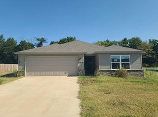 558 Saydi St, Elkins, AR 72727