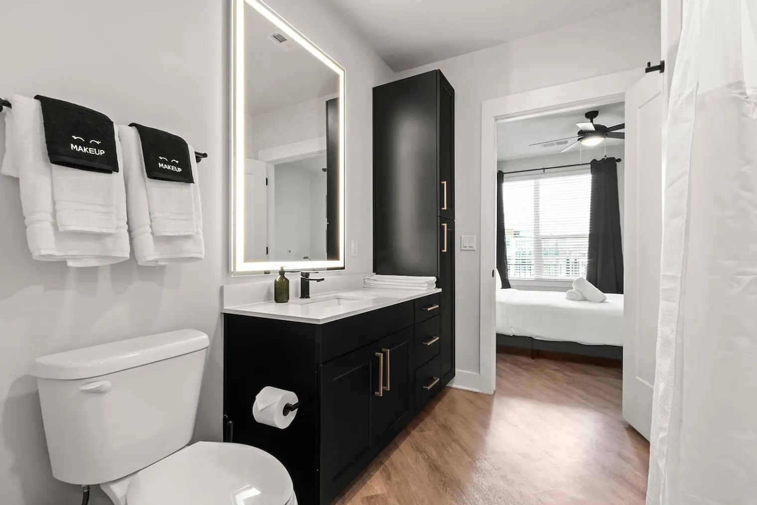 1 bed, 1.0 bath, 753 sqft, $5,585 — Photo 4
