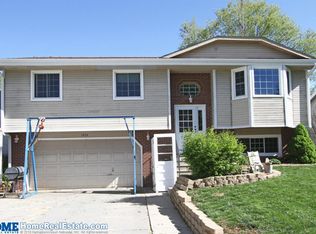 1824 Hartley St, Lincoln, NE 68521