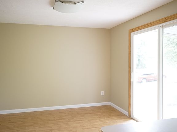 2nd image of 4253 Copperfield Ln