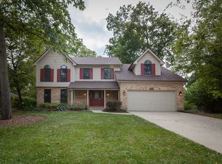 1912 Fays Ln, Sugar Grove, IL 60554