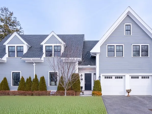 30 Sumner St #3, Newton Center, MA 02459