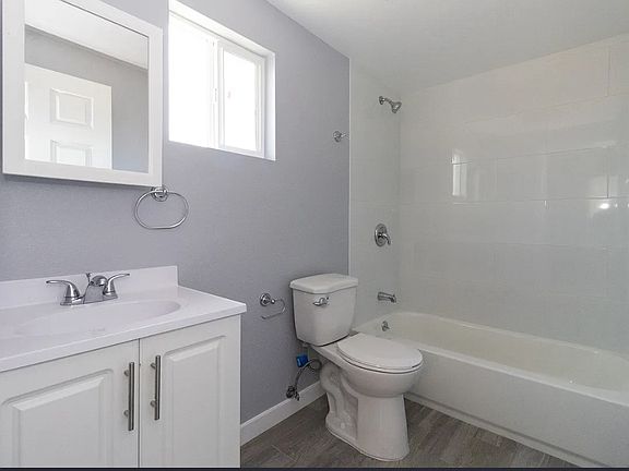 4th image of 10735 Barlow Ave APT F