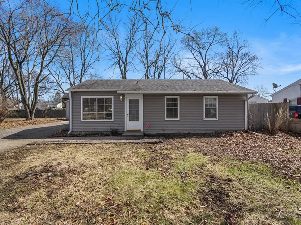 1702 Ridgeland Dr, Champaign, IL 61821