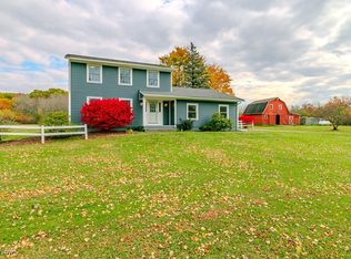 10315 Pinegate Dr, Chardon, OH 44024