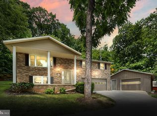 1381 Cherry Orchard Rd, Dover, PA 17315