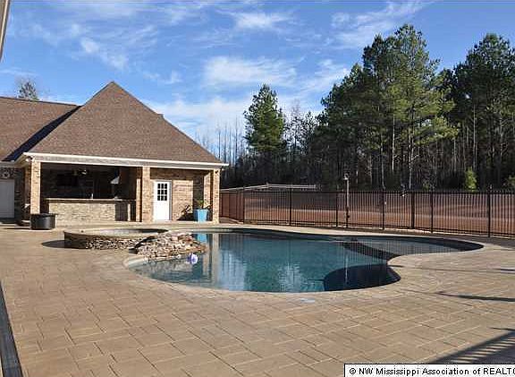 4th image of 5124 Meadow Pointe Dr
