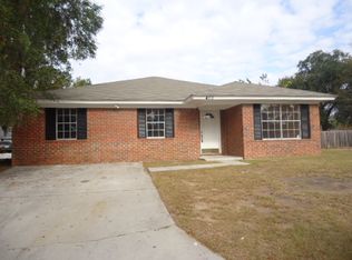 403 Riverview Dr, Savannah, GA 31404