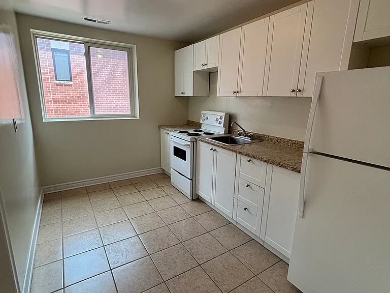 286 Wilbrod St — Photo 14