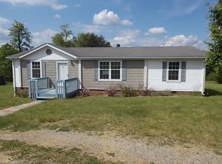 399 Robertson Ridge Rd, Axton, VA 24054