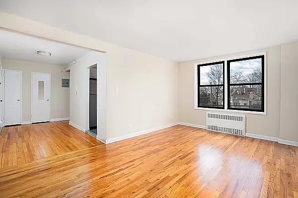 Rented by Waldstar Real Estate LLC | media 1