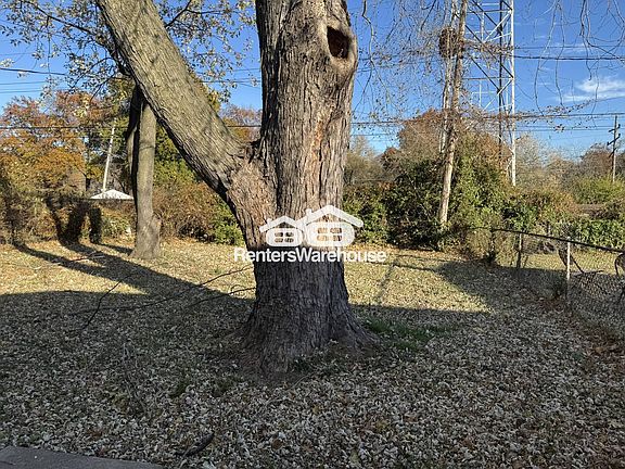 2nd image of 11880 Criterion Ave