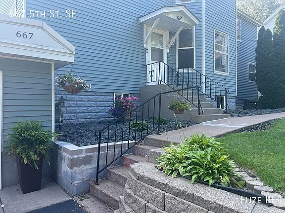 2nd image of 667 5th St SE