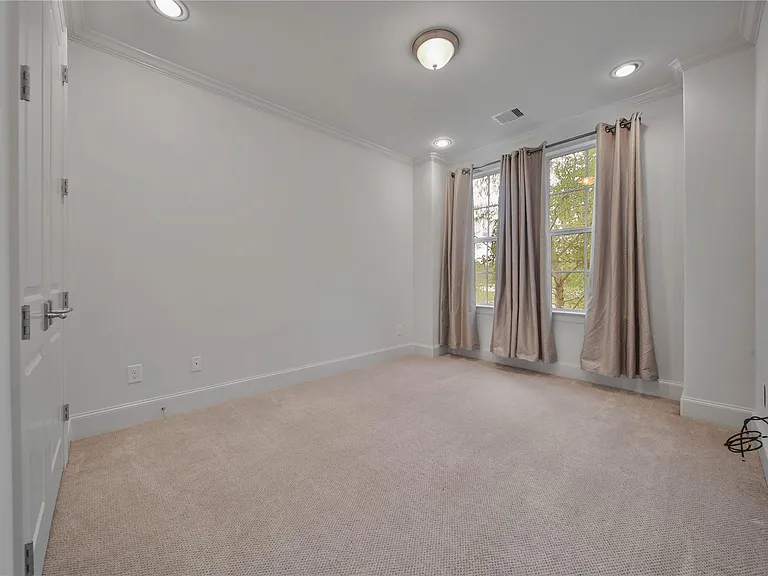 42 Wooded Park Pl — Photo 13