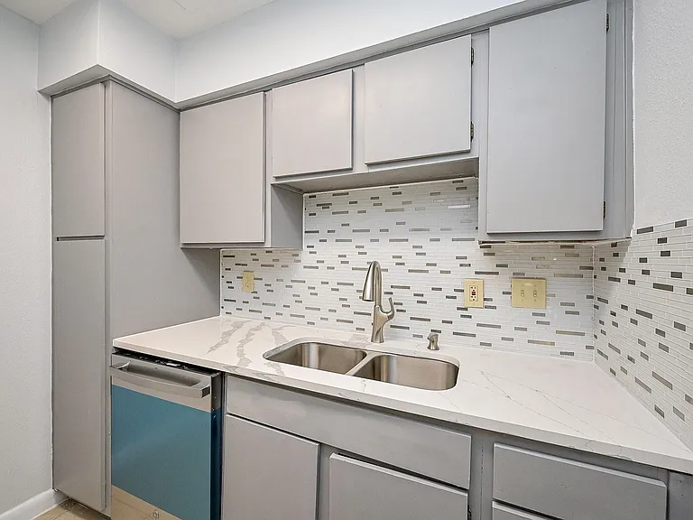 8427 Hearth Dr #2 — Photo 18