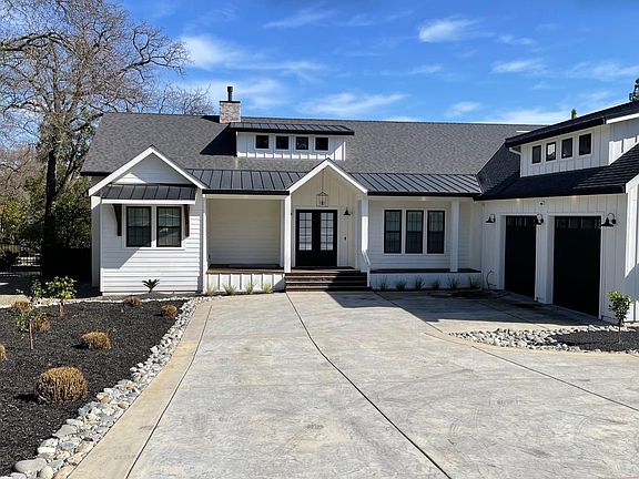 4th image of 2616 Willow Way