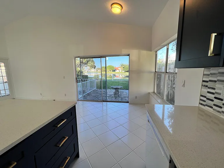 8501 Windy Cir — Photo 8