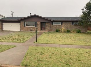 1205 Northwestern St, Perryton, TX 79070