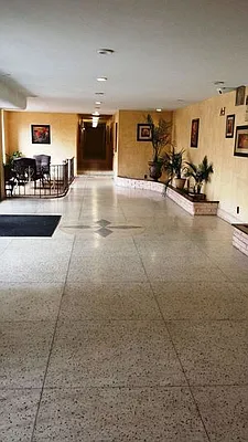 Rented by Max & Associates Realty Corp | media 2