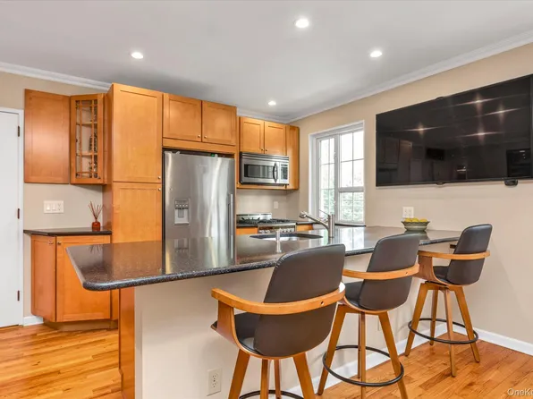 441 W Main Street #3B, Huntington, NY 11743
