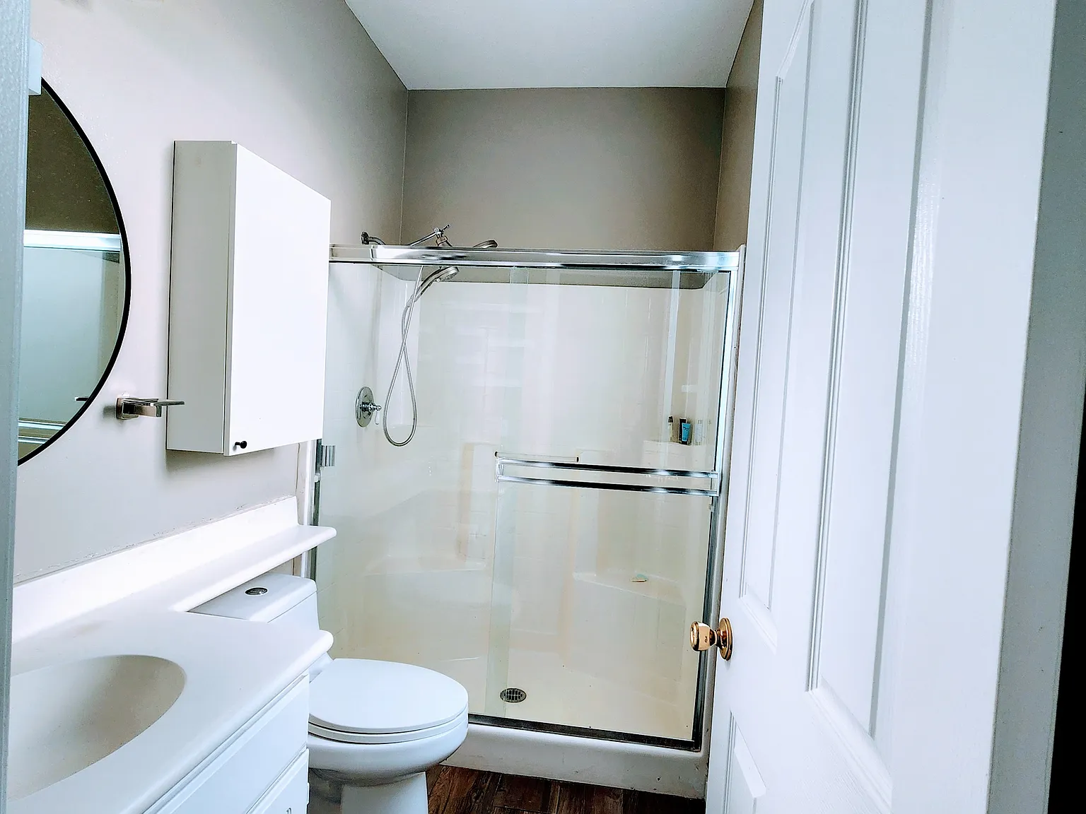 4 bed, 3438 sqft, $1,300 — Photo 1