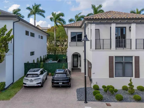 8115 NW 48th Ter, Doral, FL 33166